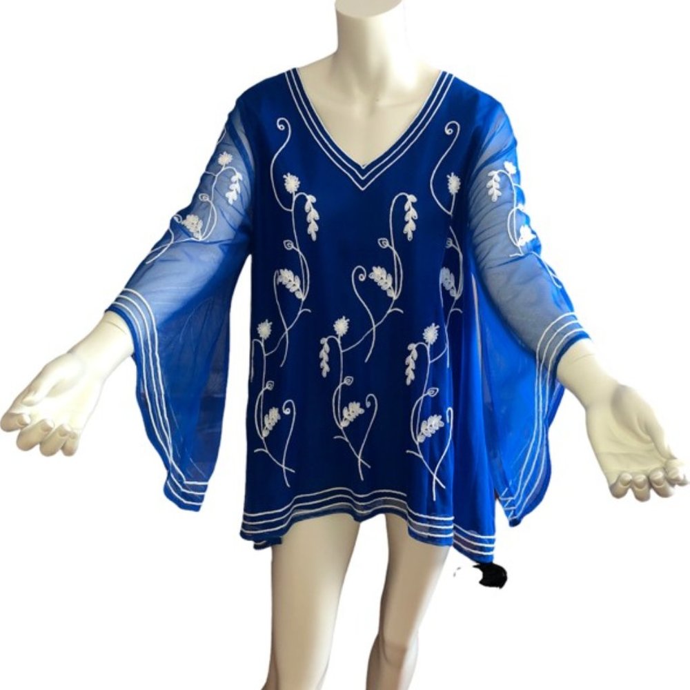 Alfani Woman 1X Blue & White Embroidered V-Neck Blouse w/ Sheer Sleeves